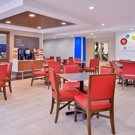 Holiday Inn Express & Suites Selma By Ihg Eksteriør billede