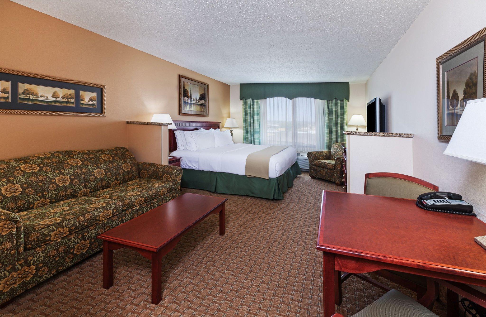 Holiday Inn Express & Suites Selma By Ihg Eksteriør billede