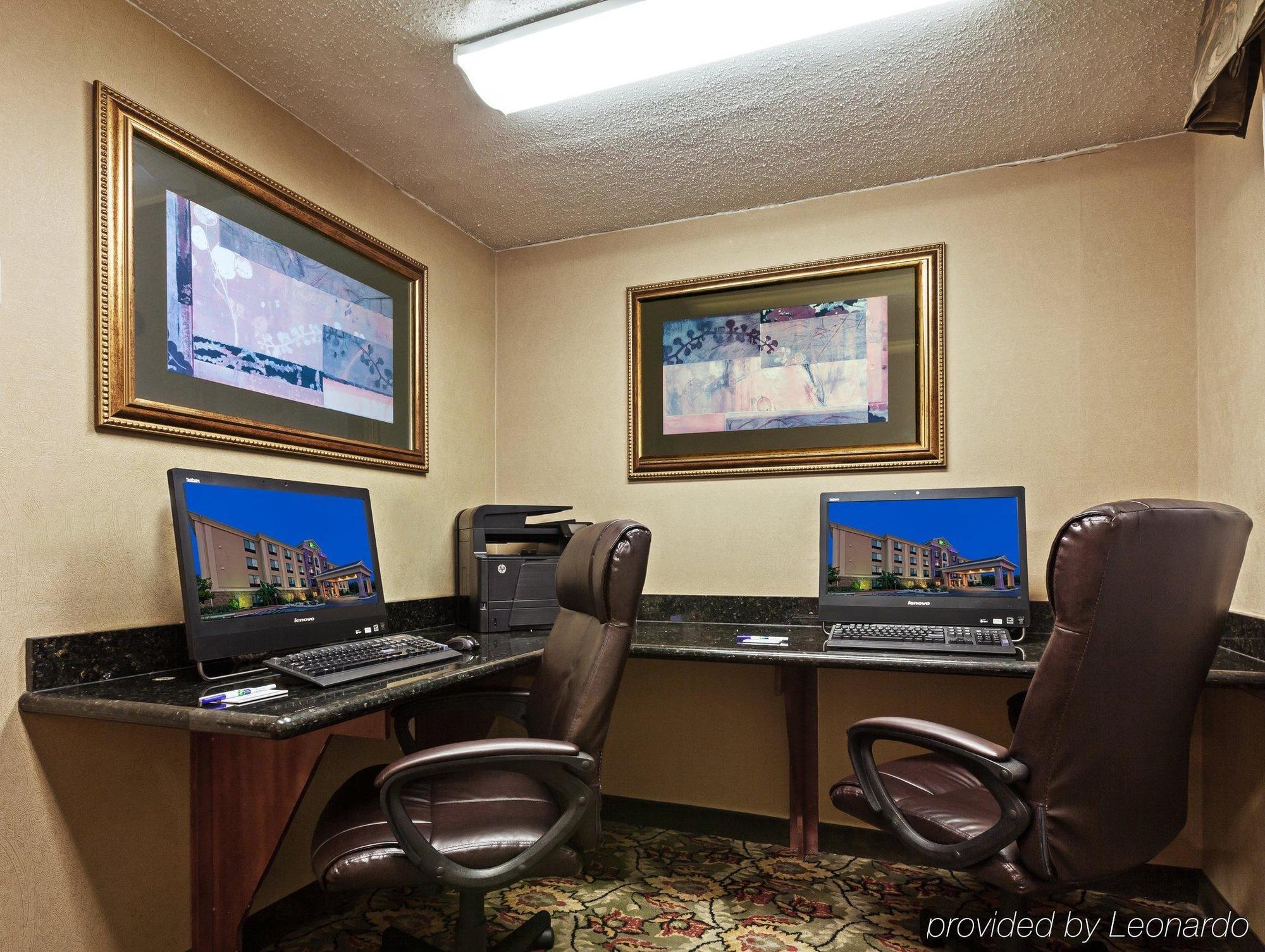 Holiday Inn Express & Suites Selma By Ihg Eksteriør billede