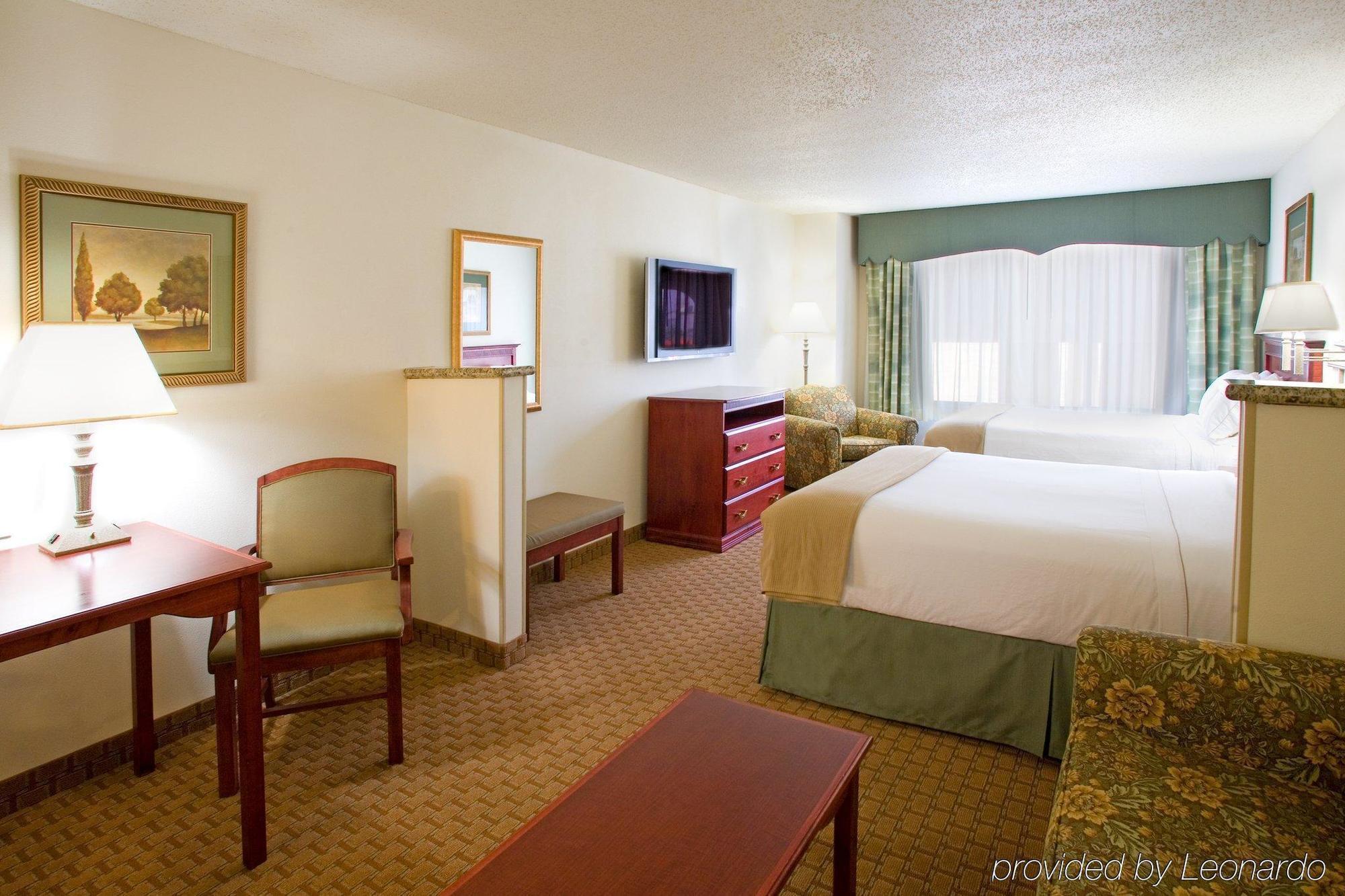 Holiday Inn Express & Suites Selma By Ihg Eksteriør billede