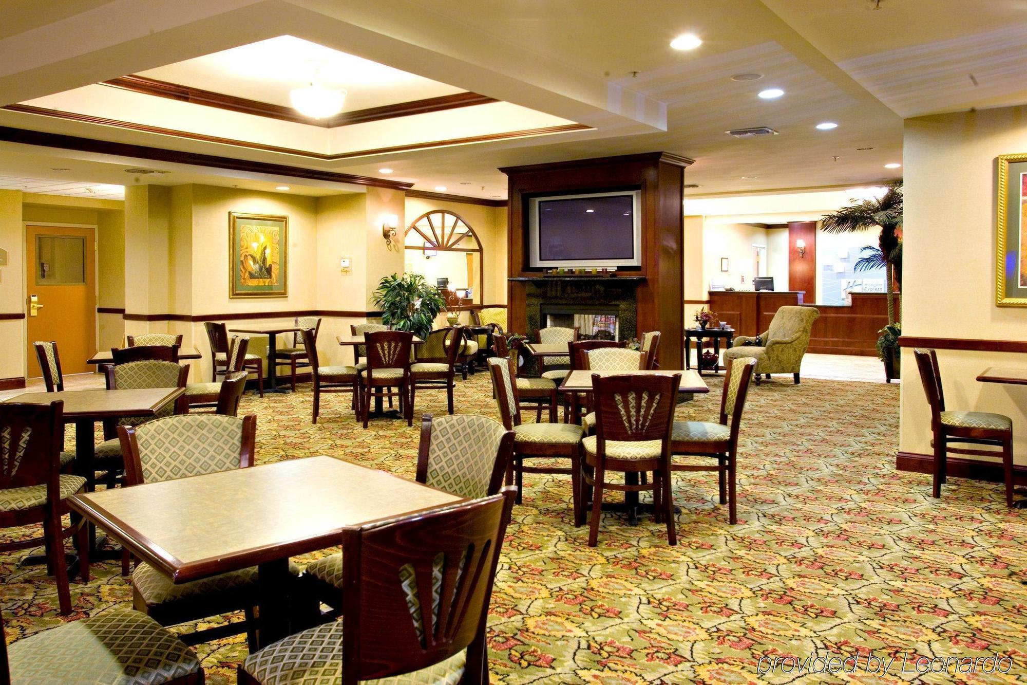 Holiday Inn Express & Suites Selma By Ihg Eksteriør billede